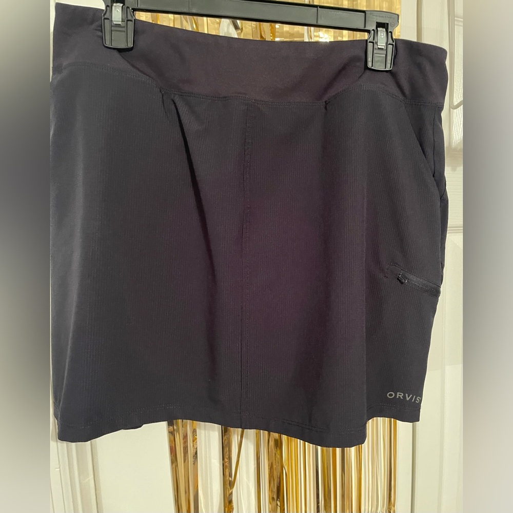 Orvis Black Active Skort with Side Zip Pocket
